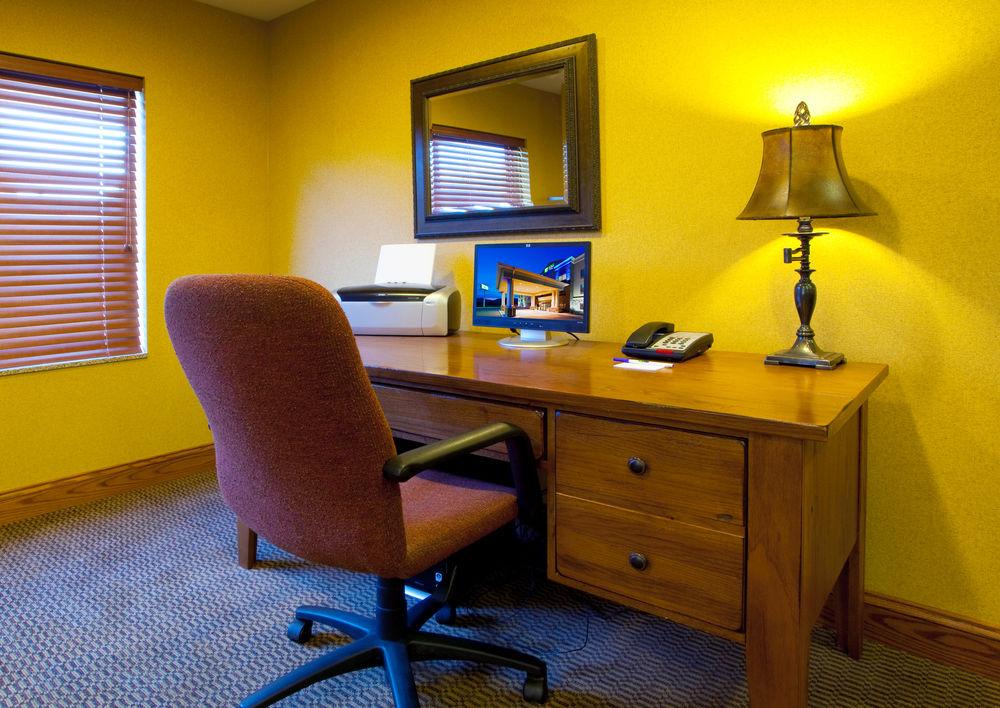 Holiday Inn Express Hotel & Suites Weston By Ihg Esterno foto