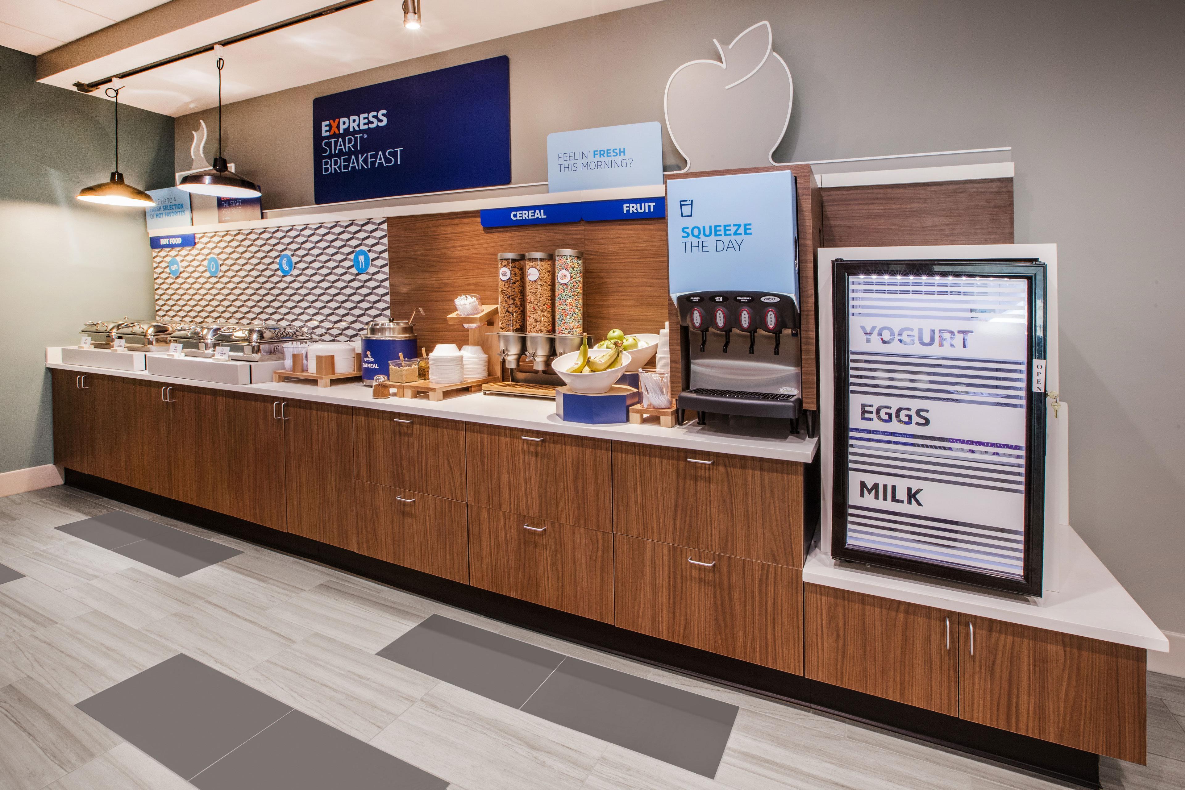 Holiday Inn Express Hotel & Suites Weston By Ihg Esterno foto